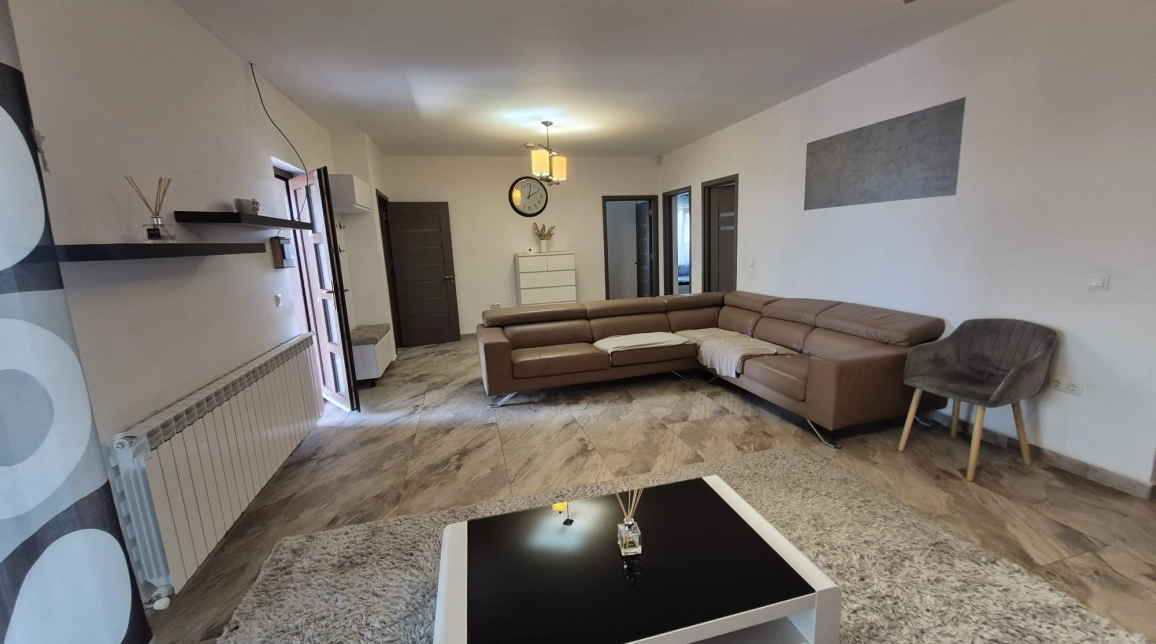 Oferta Casa, 5 camere, 148 mp , Miroslava, de vanzare,   Valea Adanca -5 drumuri imagine 2