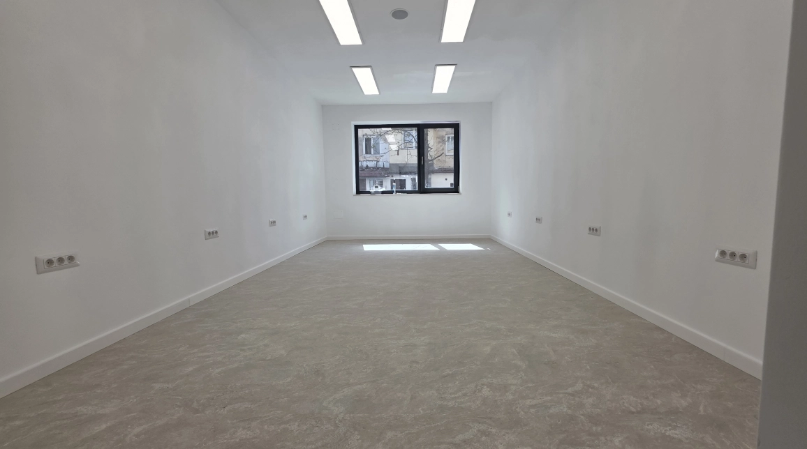 Oferta Spatiu comercial Podu Ros - Piata Nicolina  97mp  imagine 9