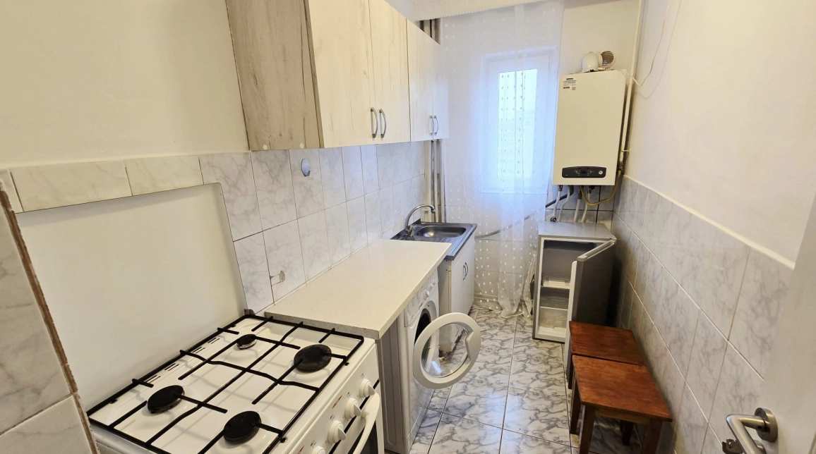 Oferta Apartament de inchiriat, 2 camere, decomandat, 42 mp , Alexandru cel Bun,  Penny imagine 6