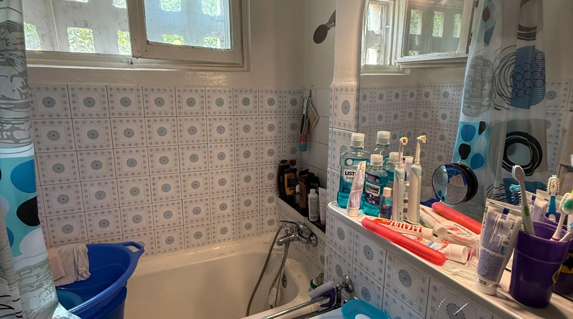 Oferta 3 camere, semidecomandat, 72 mp , de vanzare apartament in zona Podu Ros,  Liceul Racovita imagine 3