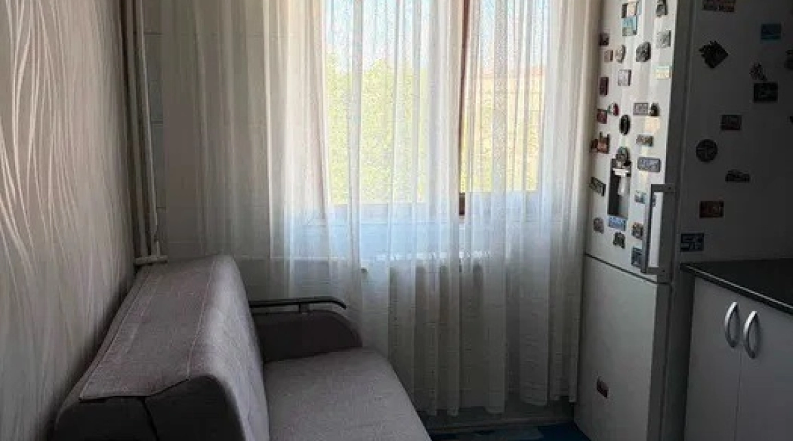 Oferta Podu Ros apartament 30 mp , o camera, decomandat, de vanzare,  Piata Nicolina imagine 5