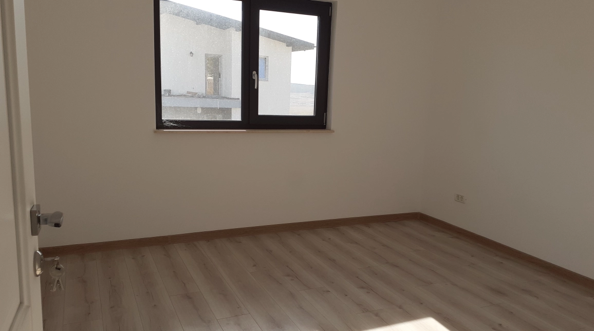Oferta Valea Lupului casa 93 mp , 4 camere, de vanzare,  Restaurant Crystal imagine 6