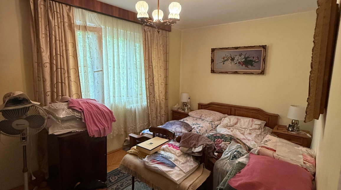 Oferta 3 camere, semidecomandat, 72 mp , de vanzare apartament in zona Podu Ros,  Liceul Racovita imagine 4
