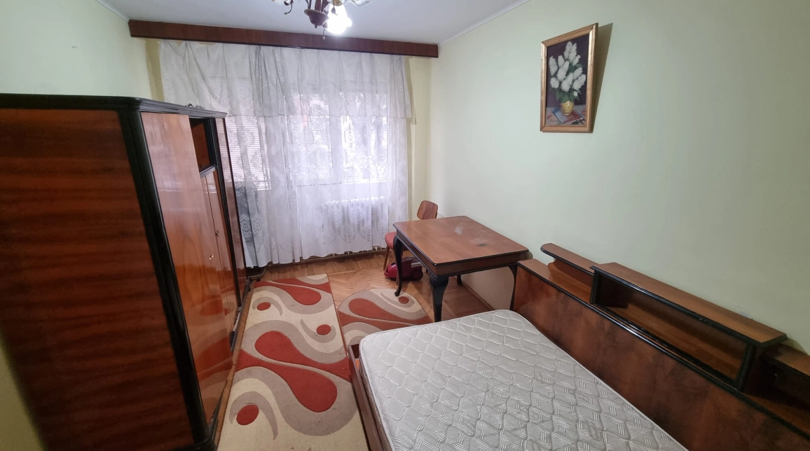 Oferta Tatarasi apartament 64 mp , 3 camere, semidecomandat, de vanzare,  Piata Chirila imagine 2