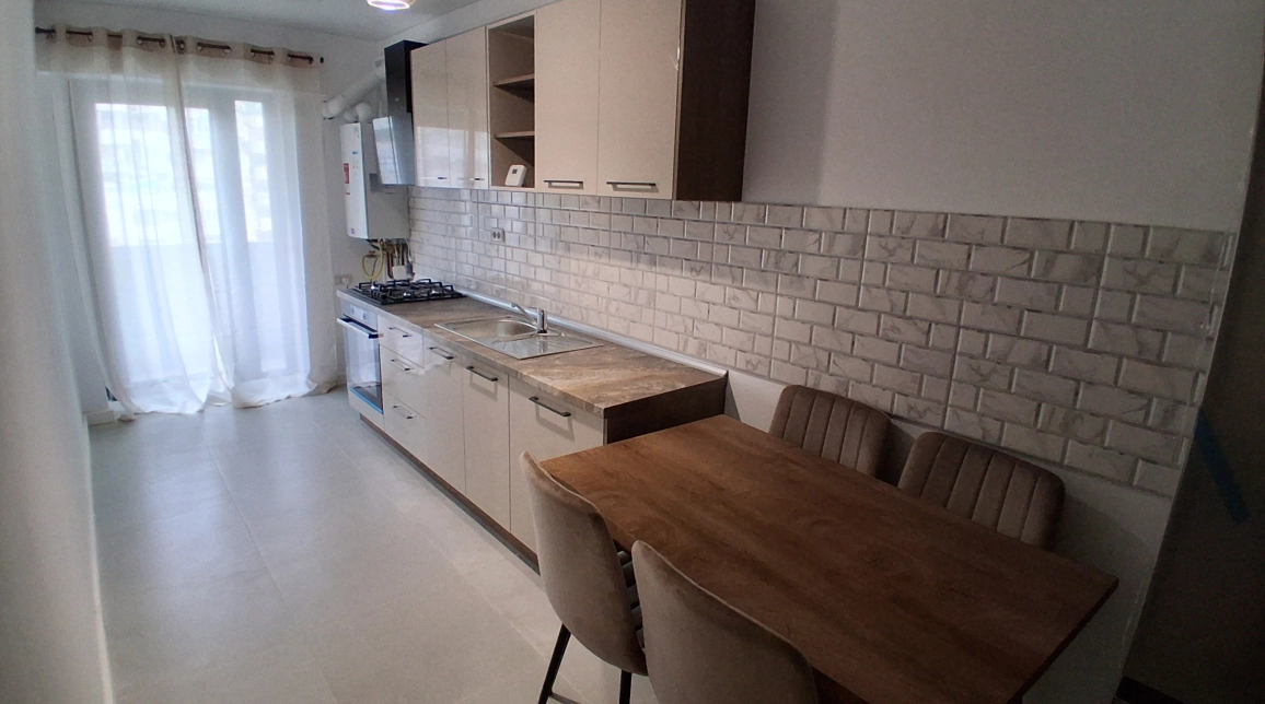 Oferta Apartament de inchiriat, 2 camere, semidecomandat, 65 mp , Nicolina,  ROND VECHI imagine 1