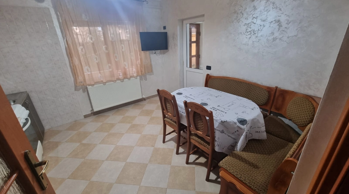 Oferta 3 camere, 140 mp , de vanzare casa in zona Nicolina,  Cardiomed imagine 3
