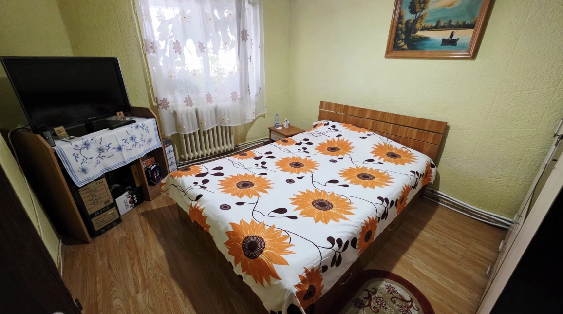 Oferta Apartament, 4 camere, decomandat, 90 mp , Dacia, de vanzare,  Piata Dacia imagine 1