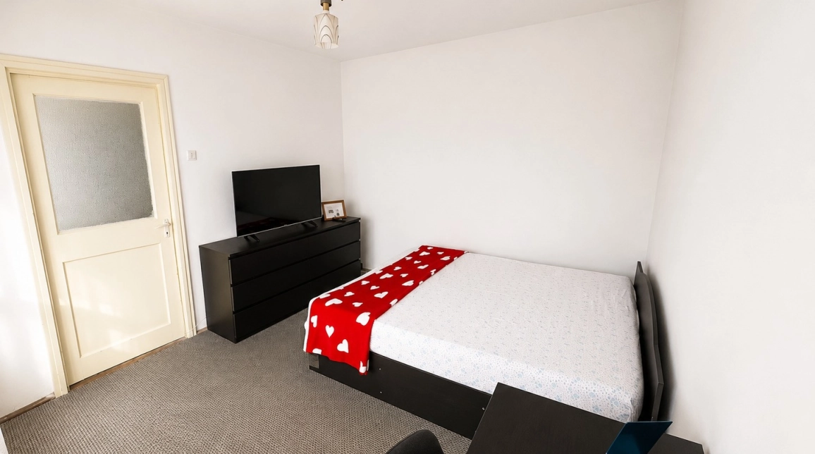 Oferta Apartament de vanzare, 3 camere, semidecomandat, 65 mp , Podu Ros,  Sensul Giratoriu imagine 4