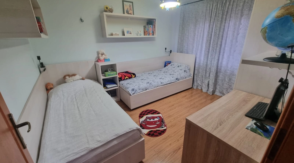 Oferta 3 camere, 140 mp , de vanzare casa in zona Nicolina,  Cardiomed imagine 2