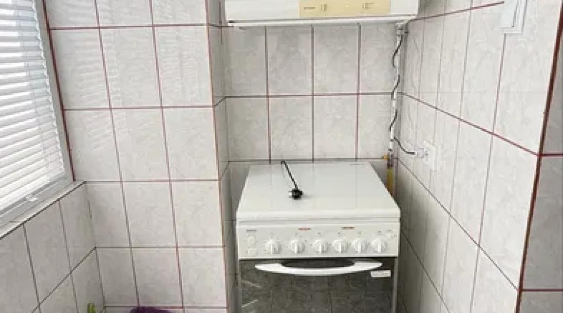 Oferta Nicolina apartament 50 mp , 2 camere, decomandat, de inchiriat,  Lidl imagine 5