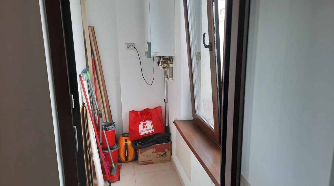 Oferta 3 camere, , 77 mp , de vanzare apartament in zona Centru,  PALAS imagine 7