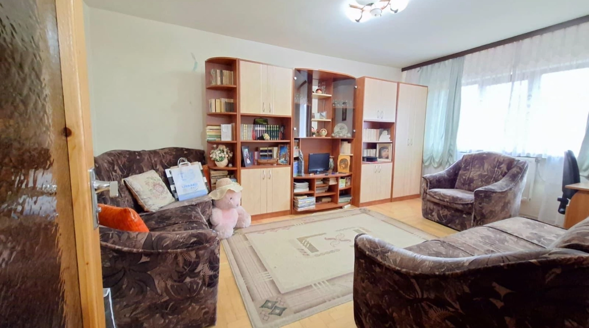 Oferta 3 camere, semidecomandat, 60 mp , de vanzare apartament in zona Nicolina,  Nicolina 2 imagine 11