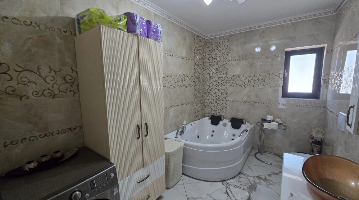 Oferta De vanzare casa, 5 camere, 180 mp , Visani,  700m de Freya imagine 28