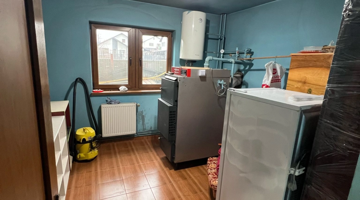 Oferta Valea Ursului casa 200 mp , 4 camere, de vanzare,  dupa Rond imagine 3