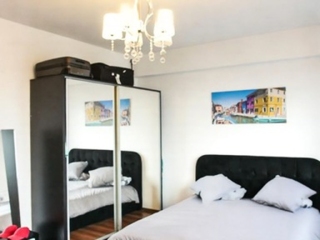 Apartament, o camera,  semidecomandat ,  28 mp , Centru, de vanzare,  (Palas) 159346