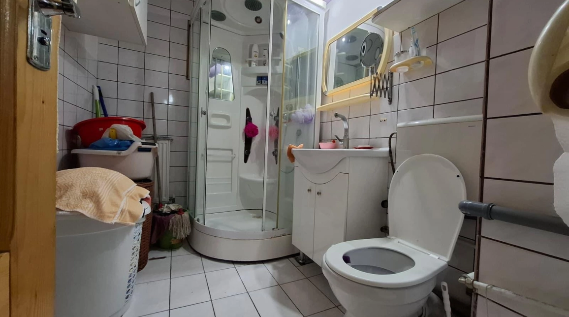 Oferta 3 camere, semidecomandat, 60 mp , de vanzare apartament in zona Nicolina,  Nicolina 2 imagine 8