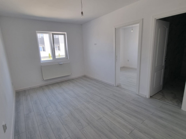 Apartament nou, 2 camere,  semidecomandat ,  40 mp , Lunca Cetatuii, de vanzare,  (Gara) 162916