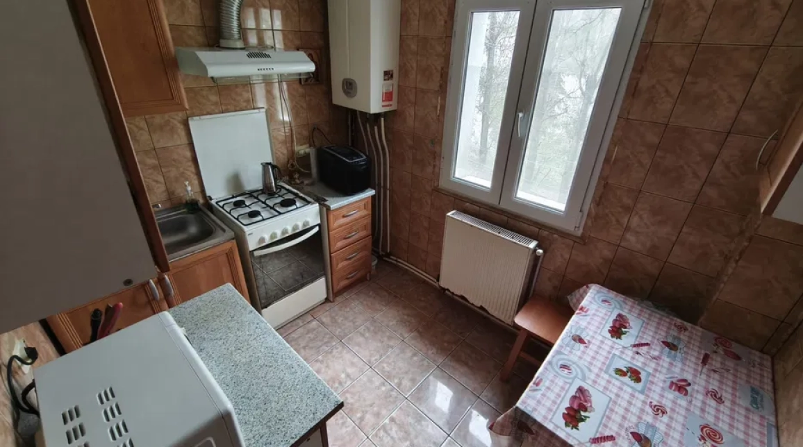 Oferta 3 camere, decomandat, 76 mp , de vanzare apartament in zona Nicolina,  Lidl Poitiers  imagine 3
