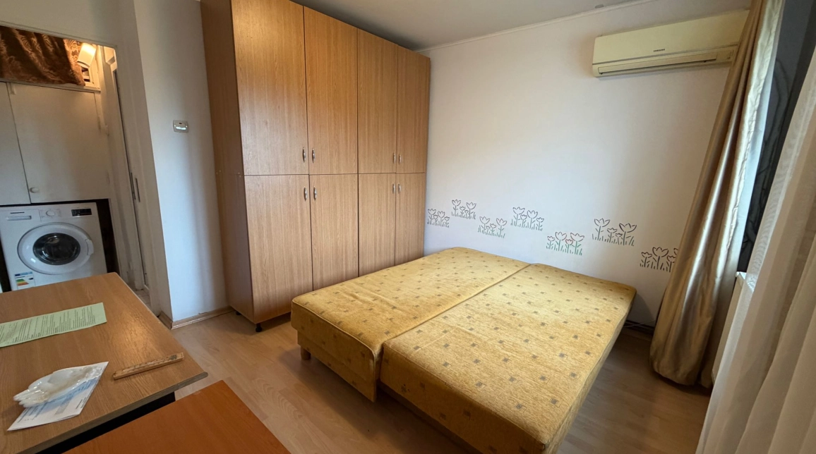 Oferta 2 camere, decomandat, 51 mp , de vanzare apartament in zona Nicolina,  Nicolina 2 Prima statie imagine 5