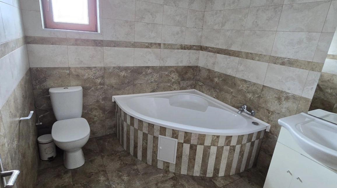 Oferta Casa, 4 camere, 118 mp , Miroslava, de vanzare,  notariat Miroslava imagine 5