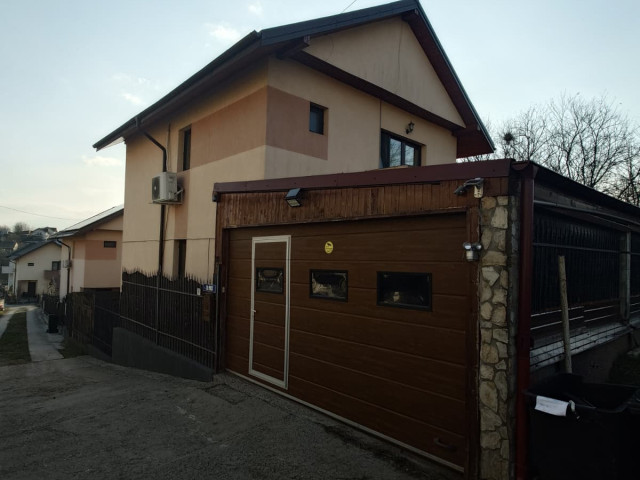 Vila, 3 camere,  93mp, Miroslava, de vanzare,  (900m de Family Market) 162201