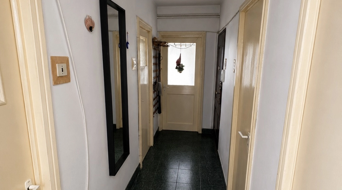 Oferta Apartament de vanzare, 3 camere, semidecomandat, 65 mp , Podu Ros,  Sensul Giratoriu imagine 9