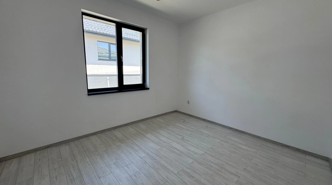 Oferta 4 camere, 104 mp , de vanzare casa in zona Valea Adanca,   imagine 3