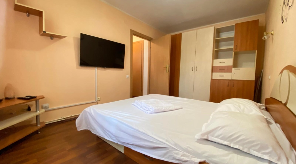 Oferta De vanzare apartament, 3 camere, semidecomandat, 66 mp , Podu Ros,  Bld Socola imagine 9