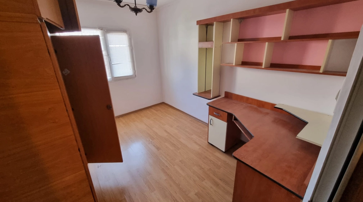Oferta Tomesti apartament 93 mp , 4 camere, decomandat, de vanzare,  Scoala Patrascanu imagine 4