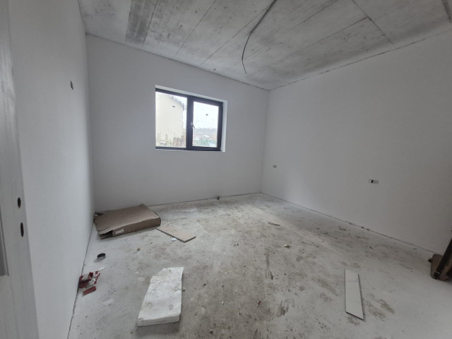 Frumoasa apartament nou  32 mp , o camera,  decomandat , de vanzare,  (la 1.3 km de BD Poitiers) 158954