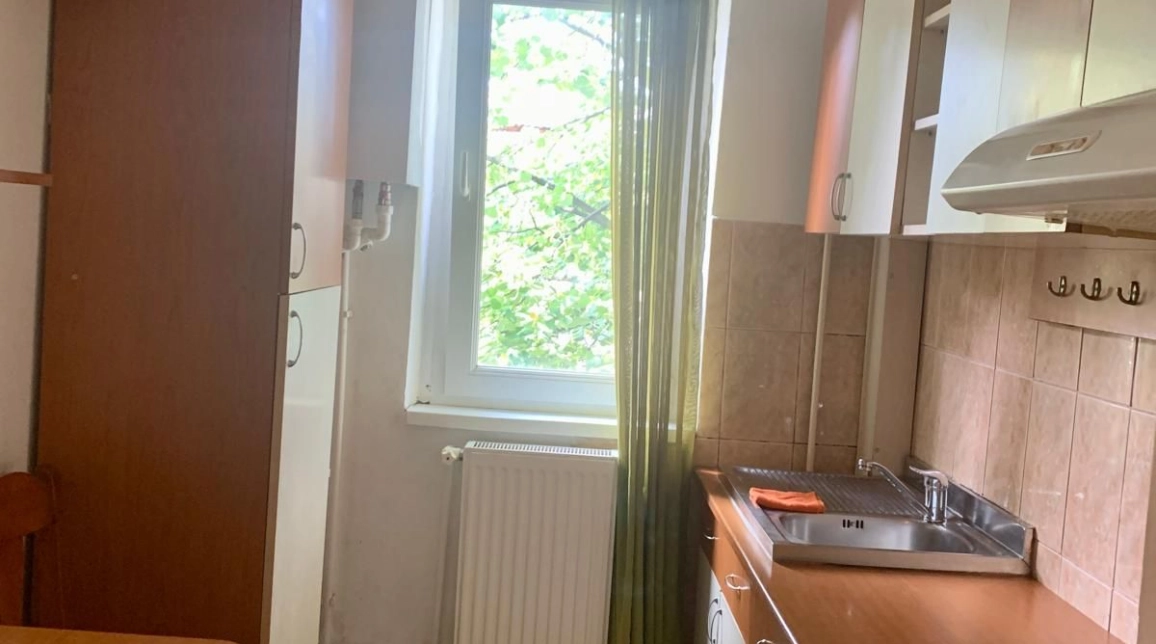 Oferta 2 camere, semidecomandat, 42 mp , de vanzare apartament in zona Pacurari,  ALPHA BANK imagine 1