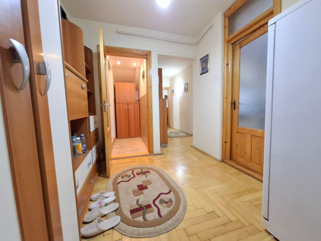 3 camere,  semidecomandat ,  60 mp , de vanzare apartament in zona Nicolina,  (Nicolina 2) 162283