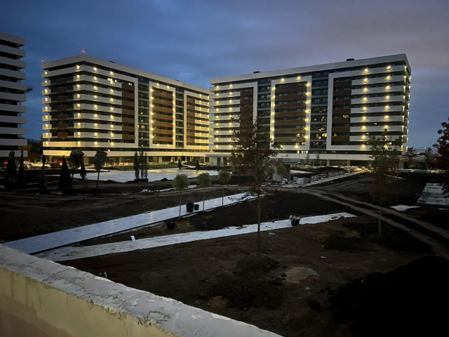 Apartament nou, 3 camere,  decomandat ,  87 mp , Copou, de vanzare,  (Liceul Pedagogic) 147311