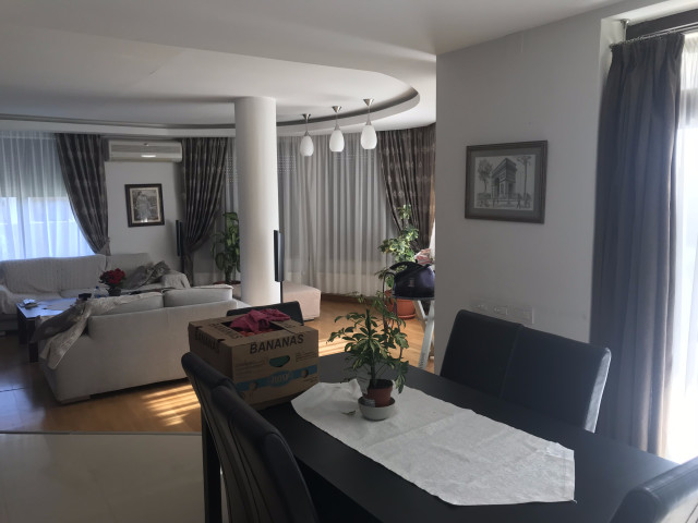 De vanzare vila, 4 camere,  250mp, Popas Pacurari,  (complex Soleia) 140092