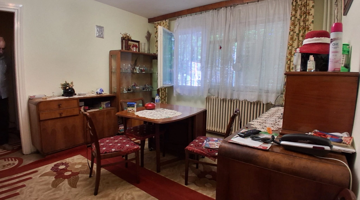 Oferta 3 camere, semidecomandat, 70 mp , de vanzare apartament in zona Podu Ros,  Liceul Emil Racovita imagine 1