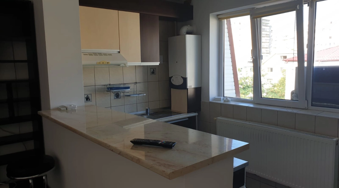 Oferta Apartament, 2 camere, decomandat, 61 mp , Nicolina, de vanzare,  dupa Bisericuta imagine 9