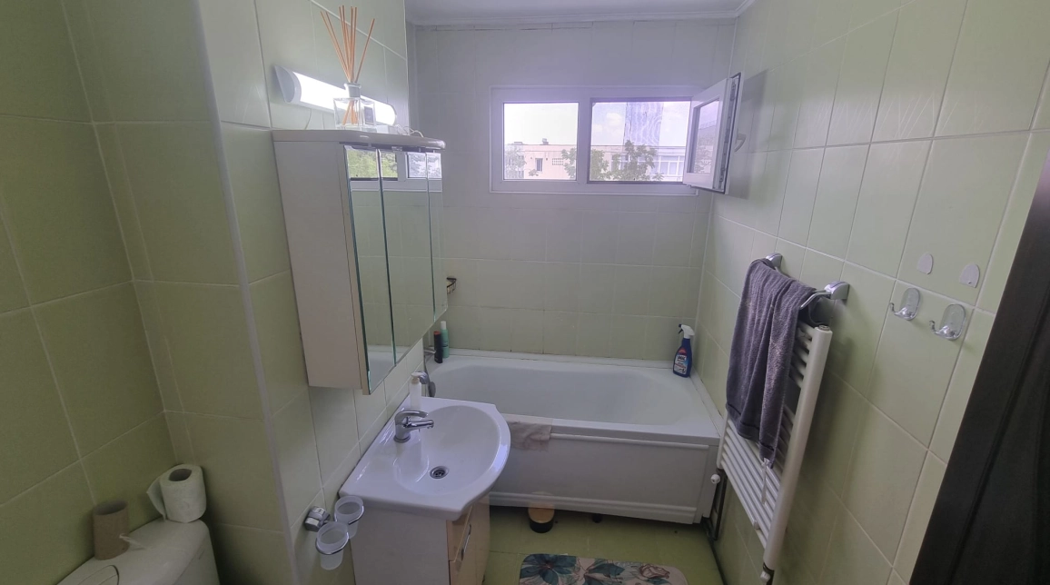Oferta Apartament, 2 camere, semidecomandat, 54 mp , Podu Ros, de vanzare,  Magazin Tesko imagine 7