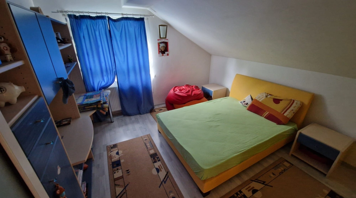 Oferta 4 camere, 180 mp , de vanzare casa in zona Bucium,   imagine 2