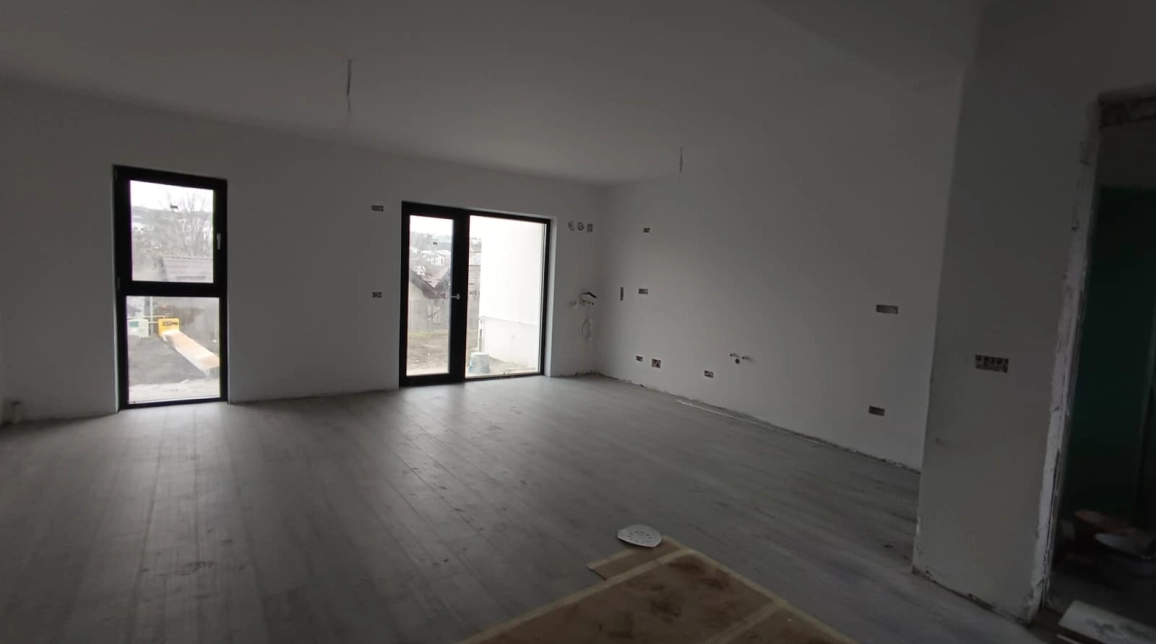 Oferta De vanzare casa, 4 camere, 120 mp , Rediu,  Cu vedere spre lac imagine 3