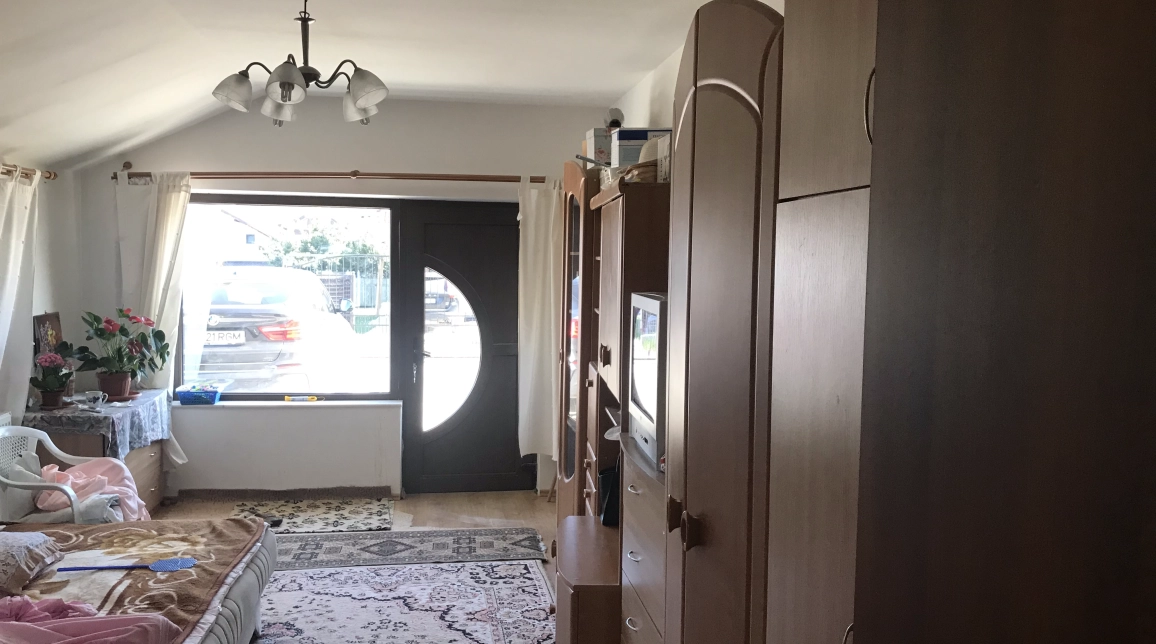 Oferta De vanzare casa, 4 camere, 250 mp , Popas Pacurari,  complex Soleia imagine 2