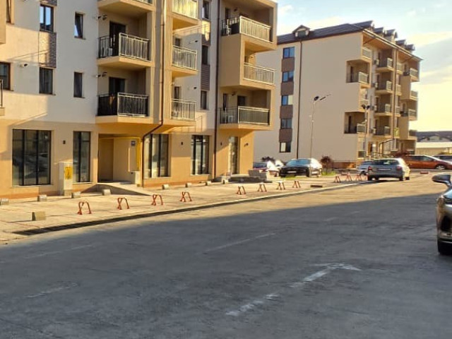 Spatiu comercial Popas Pacurari Complex Rezidential cu 400 de apartamente 270mp  162903