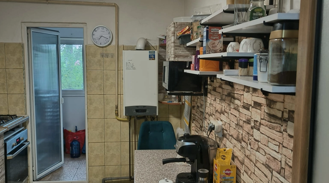 Oferta 3 camere, decomandat, 70 mp , de vanzare apartament in zona Metalurgie,  Profi-Bulevardul Chimiei imagine 2
