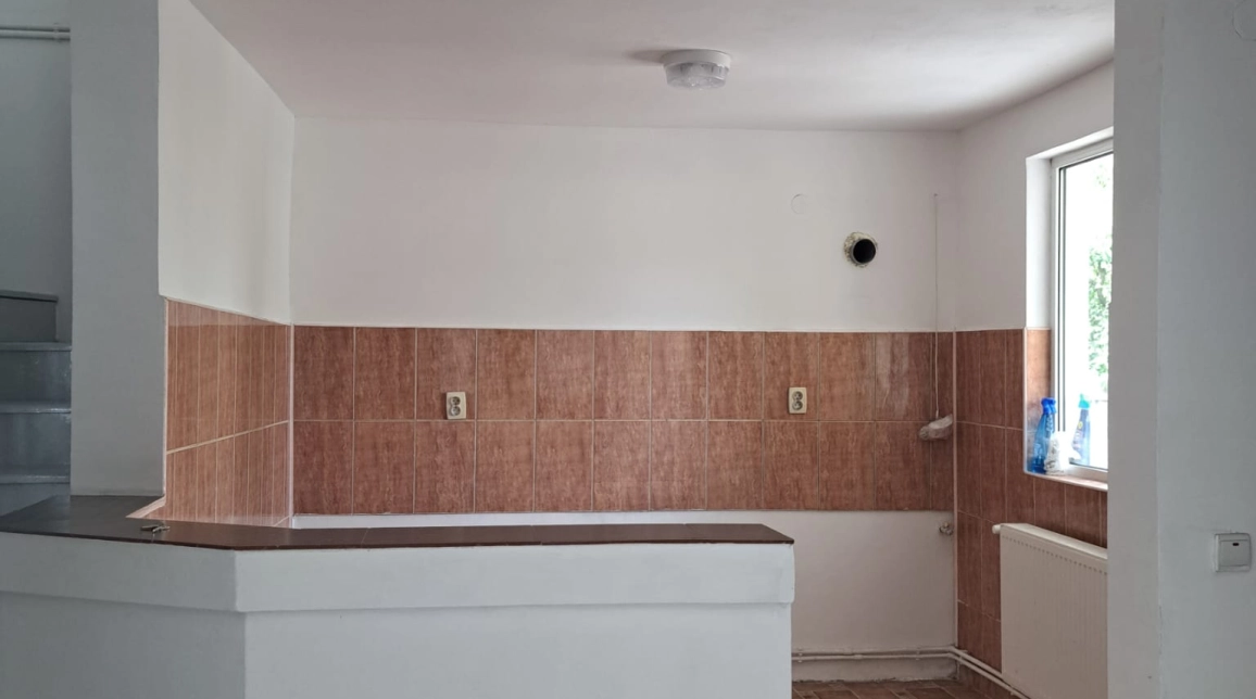 Oferta Lunca Cetatuii casa 115 mp , 5 camere, de vanzare,  Cartier Astoria imagine 2