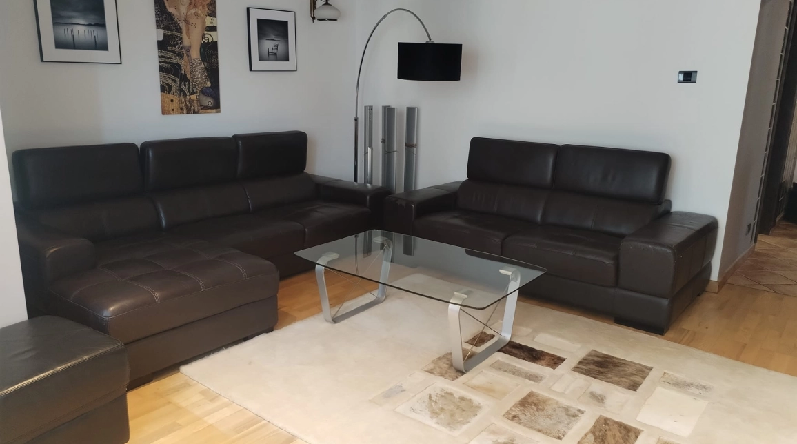 Oferta Apartament de inchiriat, 3 camere, decomandat, 98 mp , Centru,  TG Cucu imagine 2