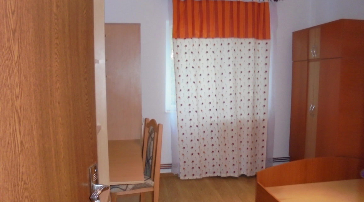 Oferta Apartament de inchiriat, 2 camere, decomandat, 45 mp , Podul de Fier,  Tg Cucu imagine 8
