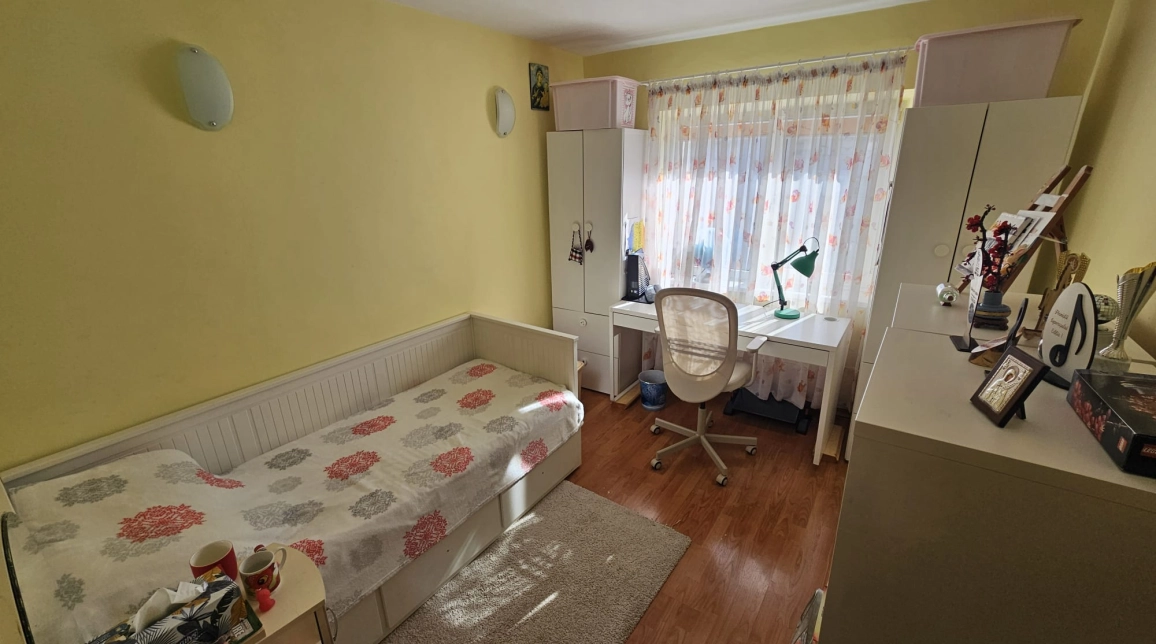 Oferta Apartament, 3 camere, decomandat, 71 mp , Nicolina, de vanzare,  Profi  imagine 9
