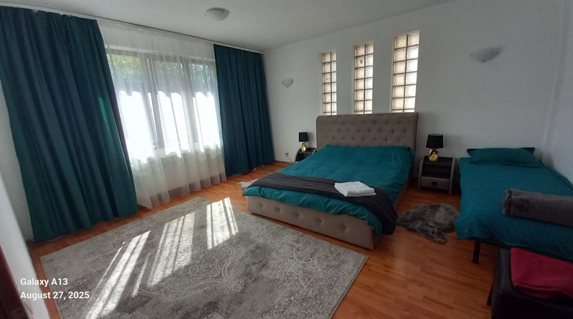 Oferta De vanzare casa, 9 camere, 303 mp , Tatarasi,  Moara de Vant  imagine 5