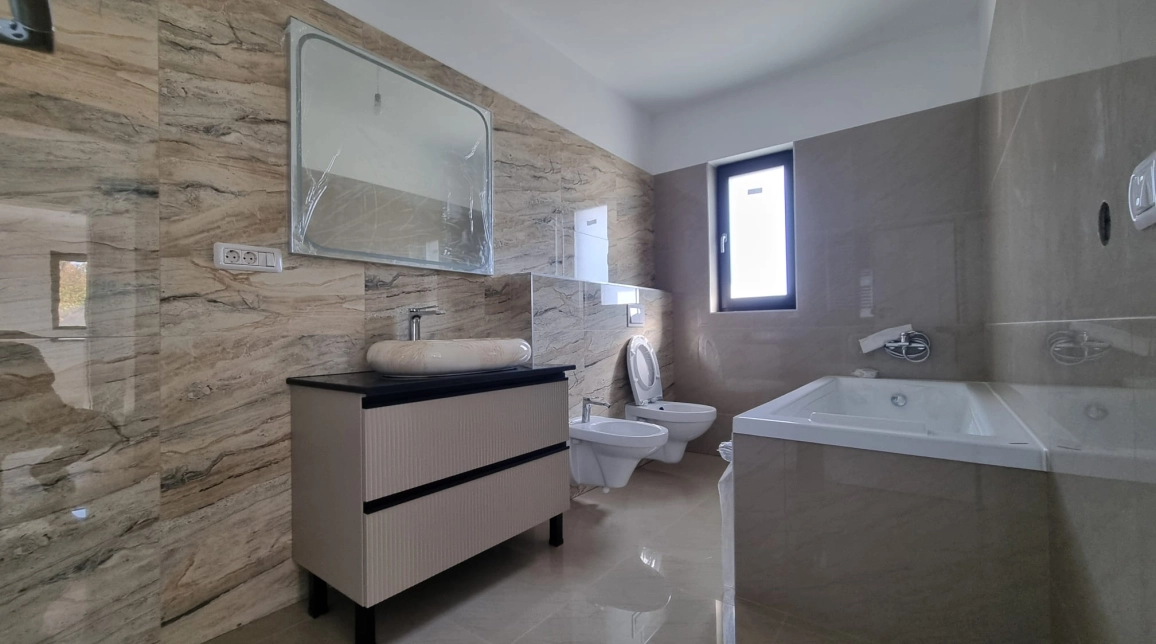 Oferta Bucium casa 120 mp , 4 camere, de vanzare,  Primaria Barnova imagine 8