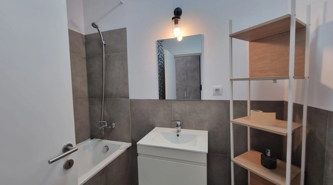 Oferta Podu Ros apartament 70 mp , 2 camere, semidecomandat, de inchiriat,  Silk District imagine 8