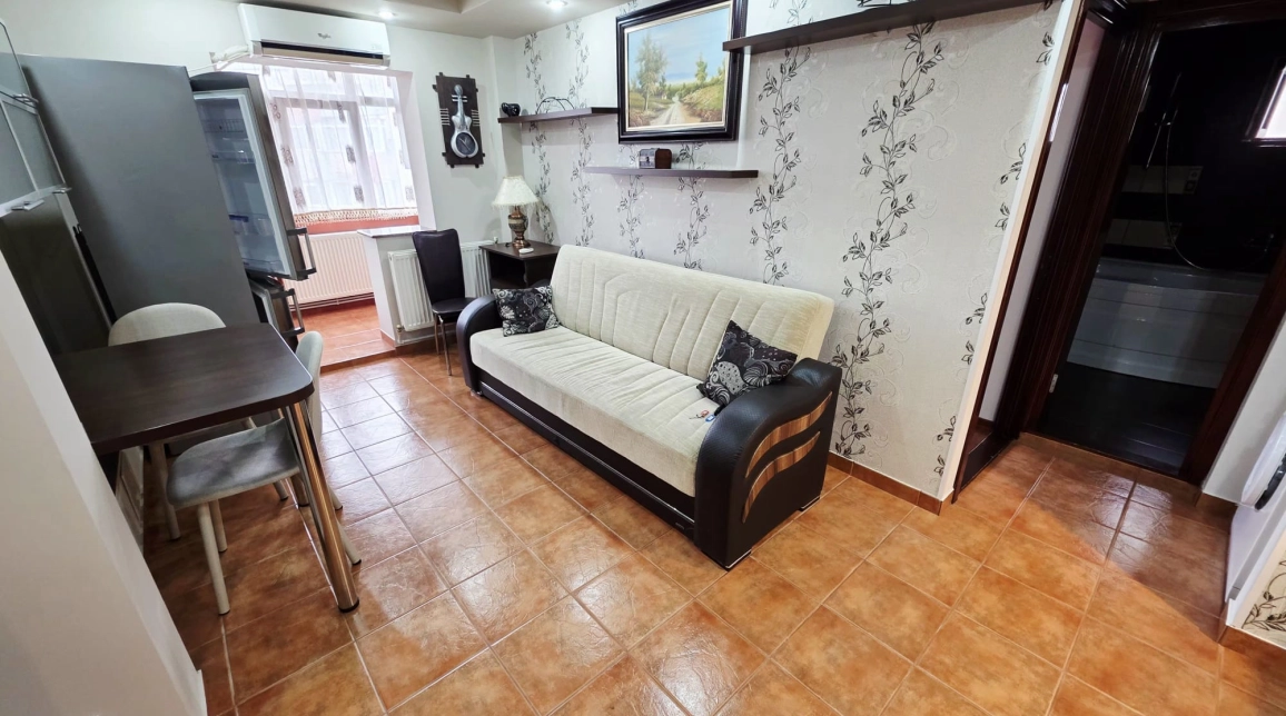 Oferta Nicolina apartament 52 mp , 2 camere, decomandat, de inchiriat,  Nicolina 2 imagine 2